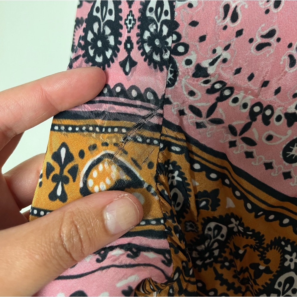 FARM Rio Pink and Gold Paisley Button-Down Shirt - Picture 8 of 12